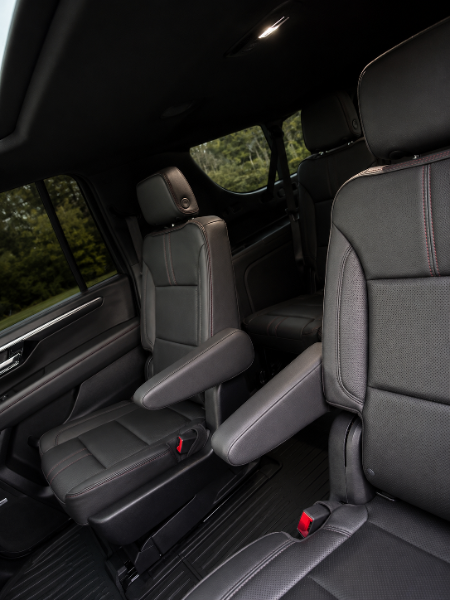 Chevrolet Suburban RST dual second-row leather captain's chairs with premium stitching
